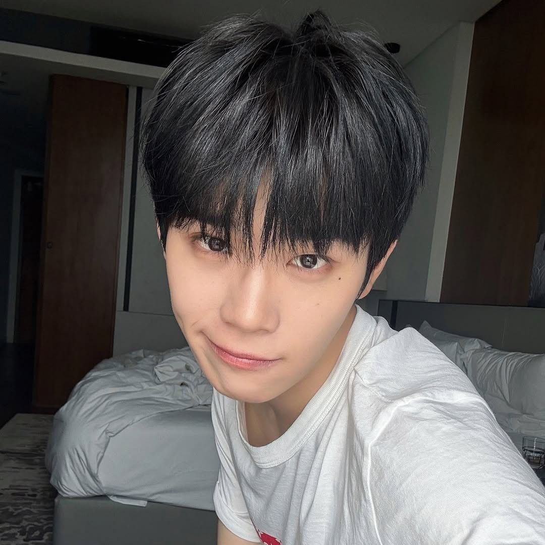 A moment captured by Kim Taerae (ZEROBASEONE)'s fan