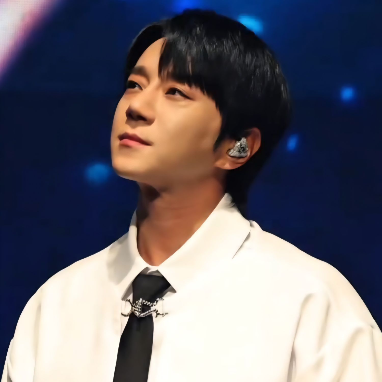 A moment captured by Hwang Chiyeol's fan