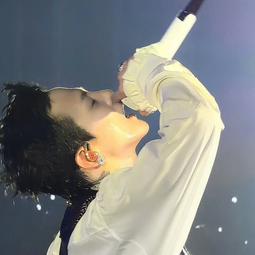 G-DRAGON (빅뱅)의 최신 사진