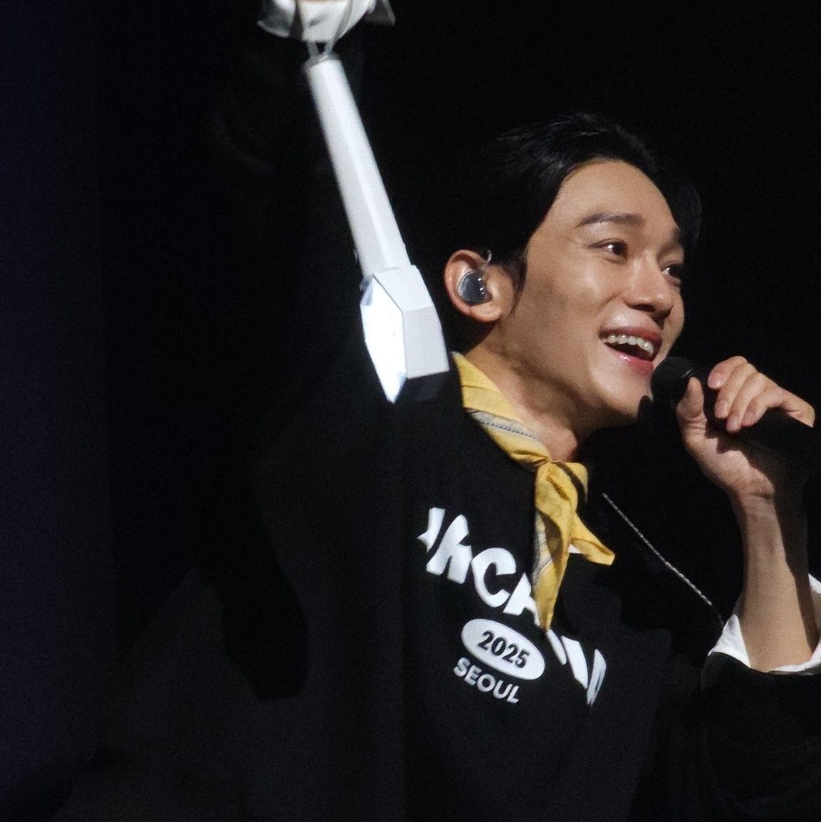 Behind-the-scenes cut of Chen (EXO)