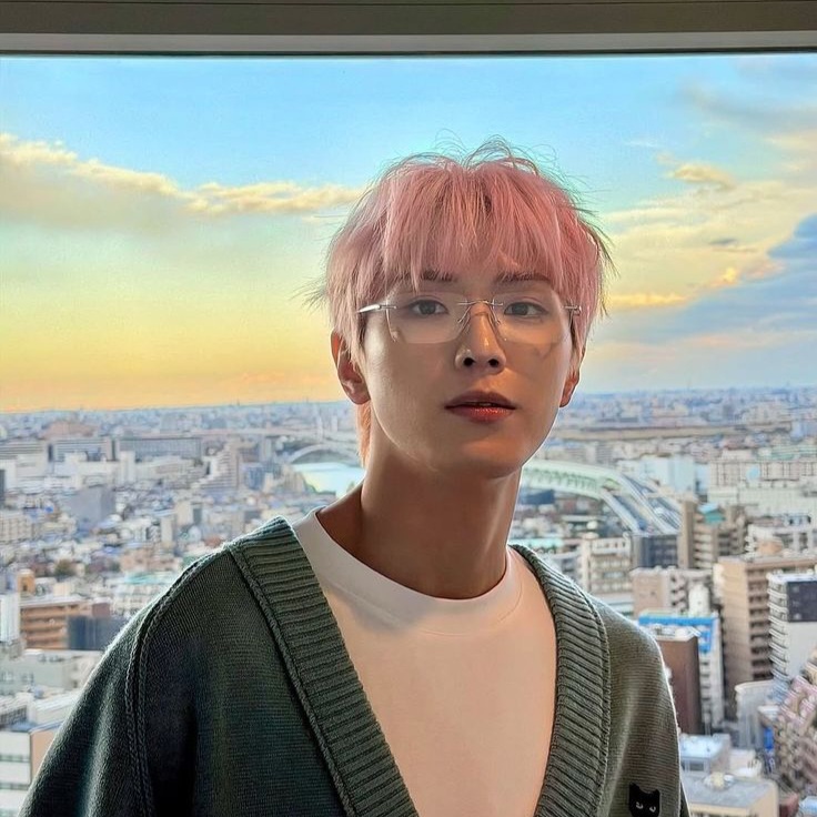 Behind-the-scenes cut of Yonghee (CIX)