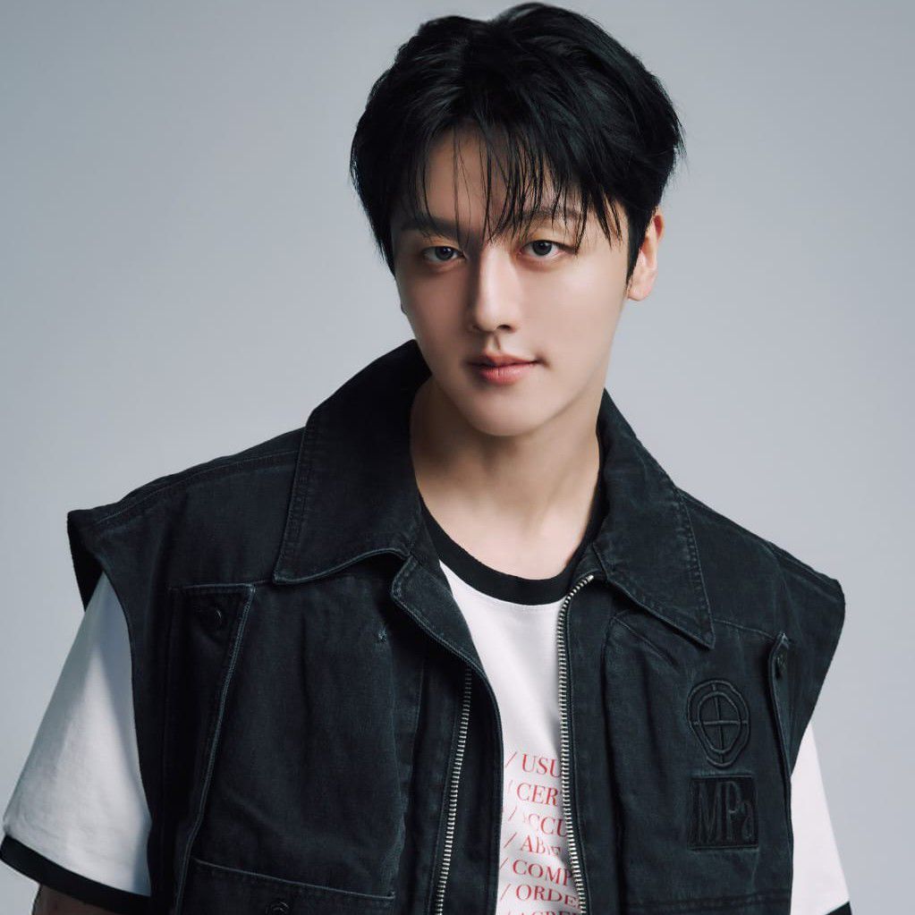 Recent activity shot of Youngbin (SF9)