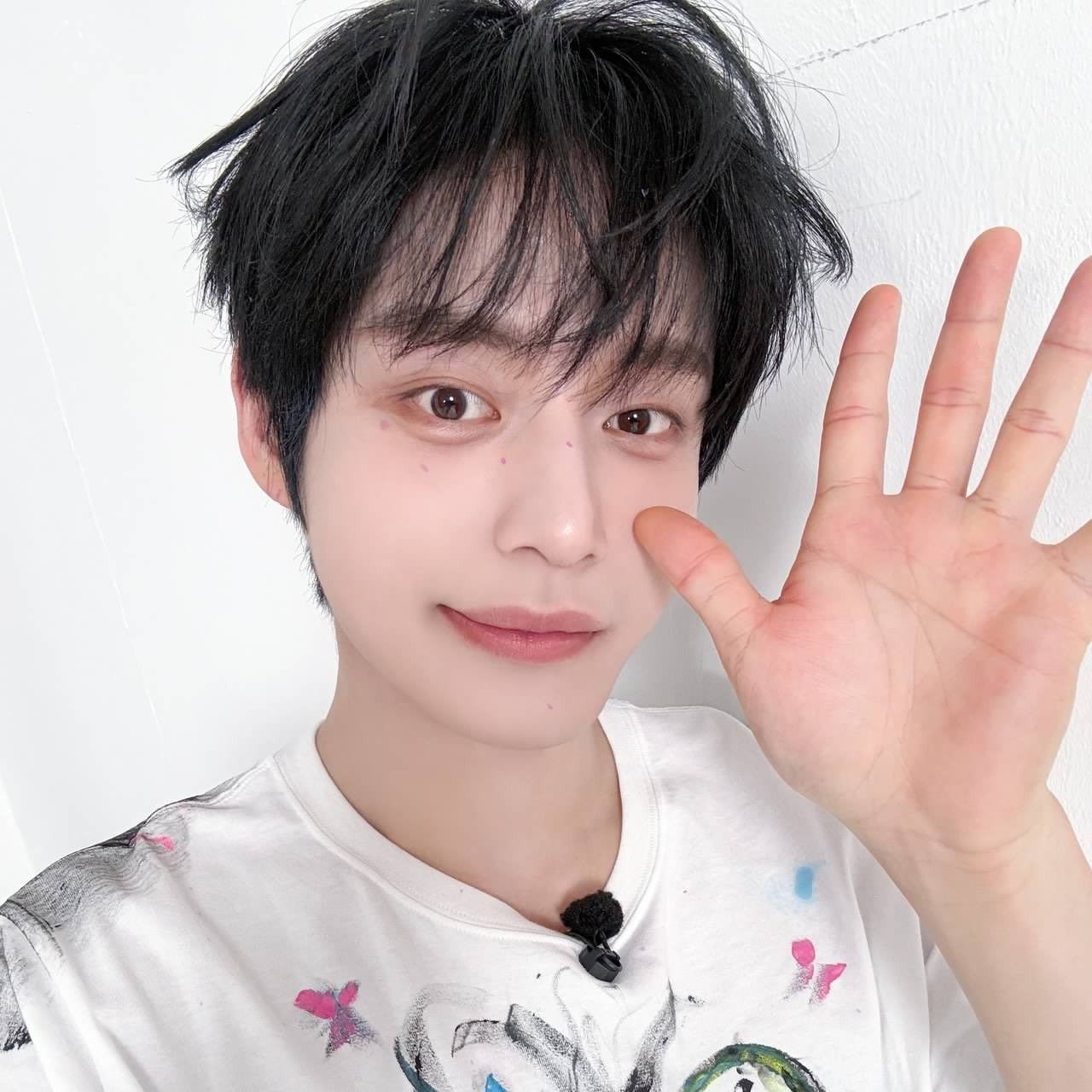 Latest photo of Kim Jiwoong (ZEROBASEONE)
