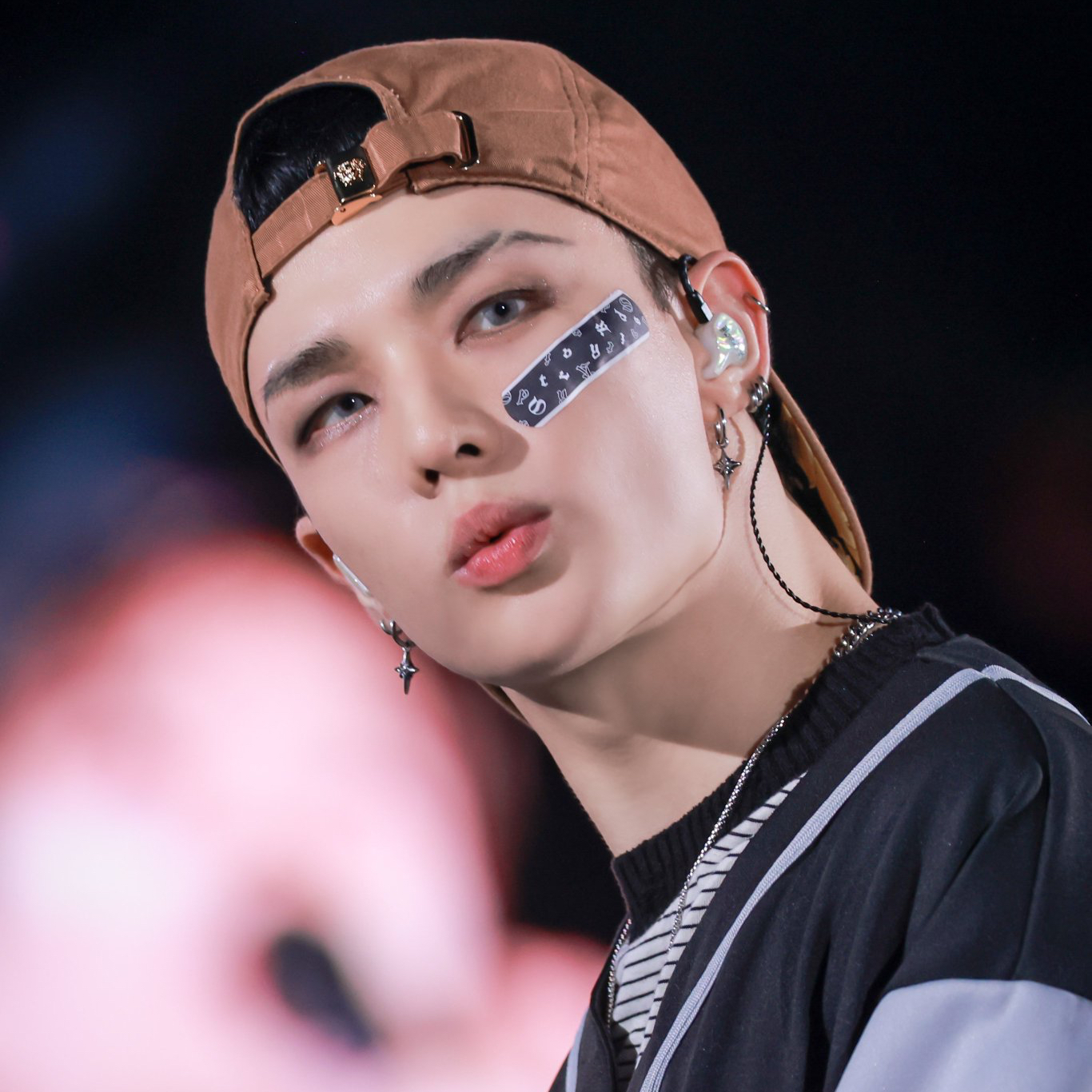 Behind-the-scenes cut of Hyunjin (Stray Kids)