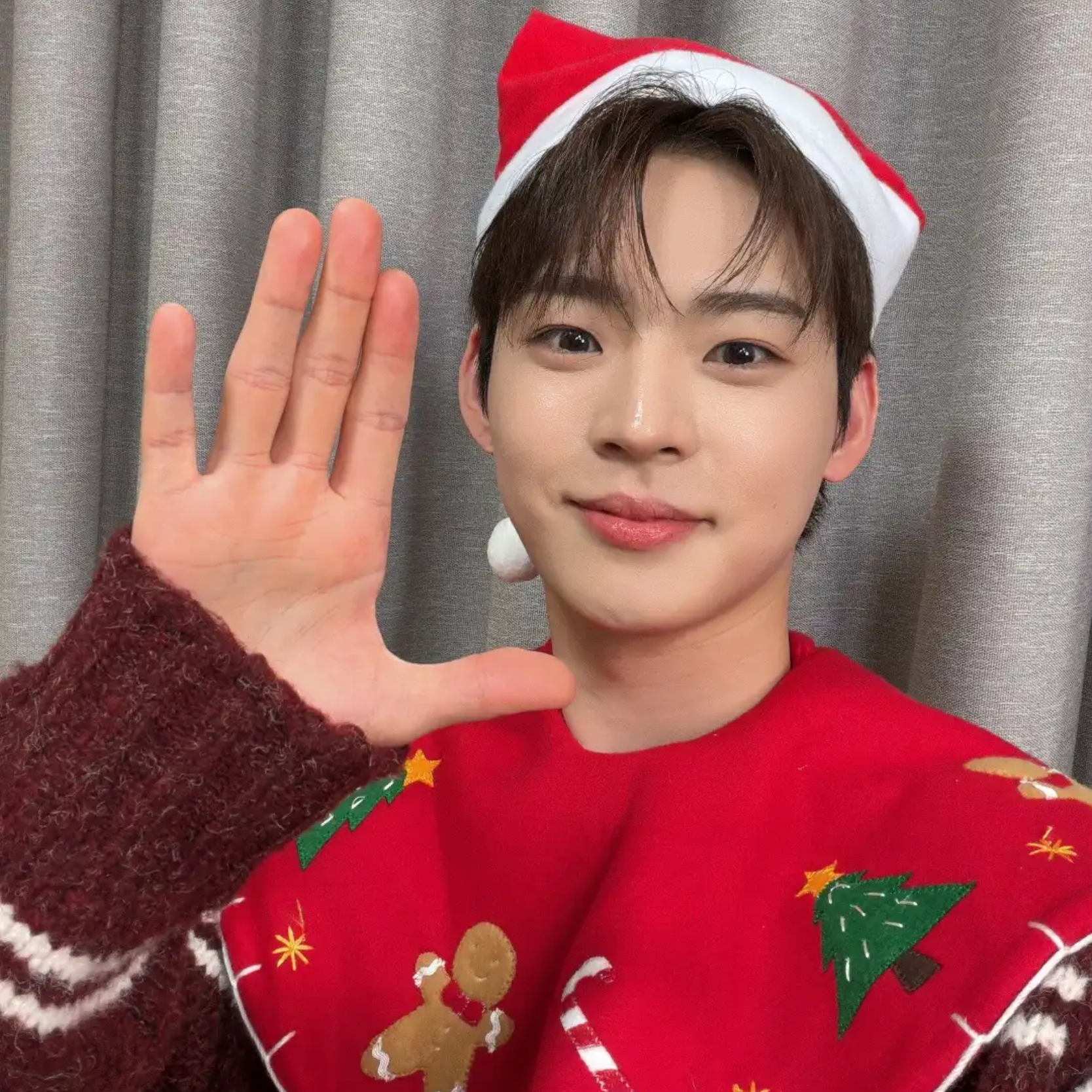 Behind-the-scenes cut of Hyojin (ONF)