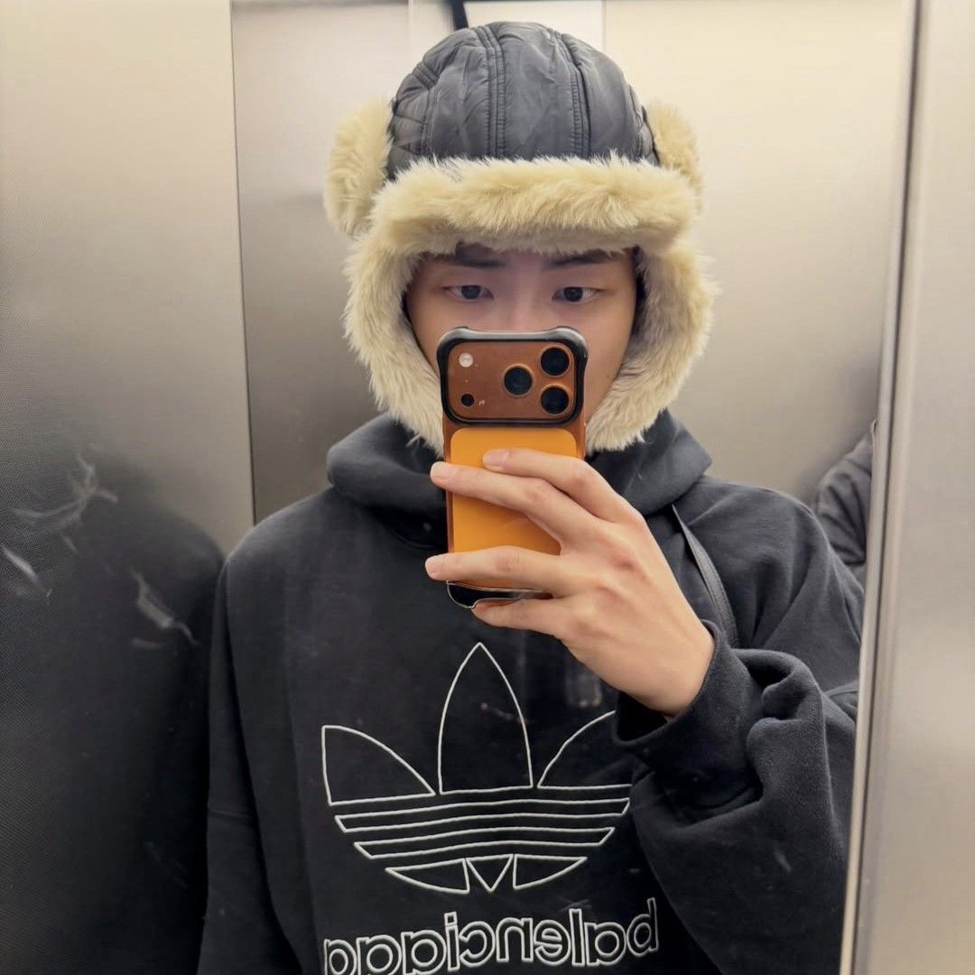 RM (防弹少年团)的最新照片