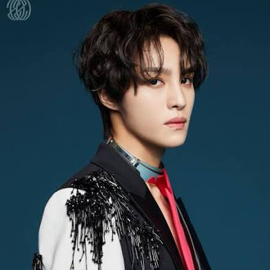 Latest photo of YANGYANG (WayV)