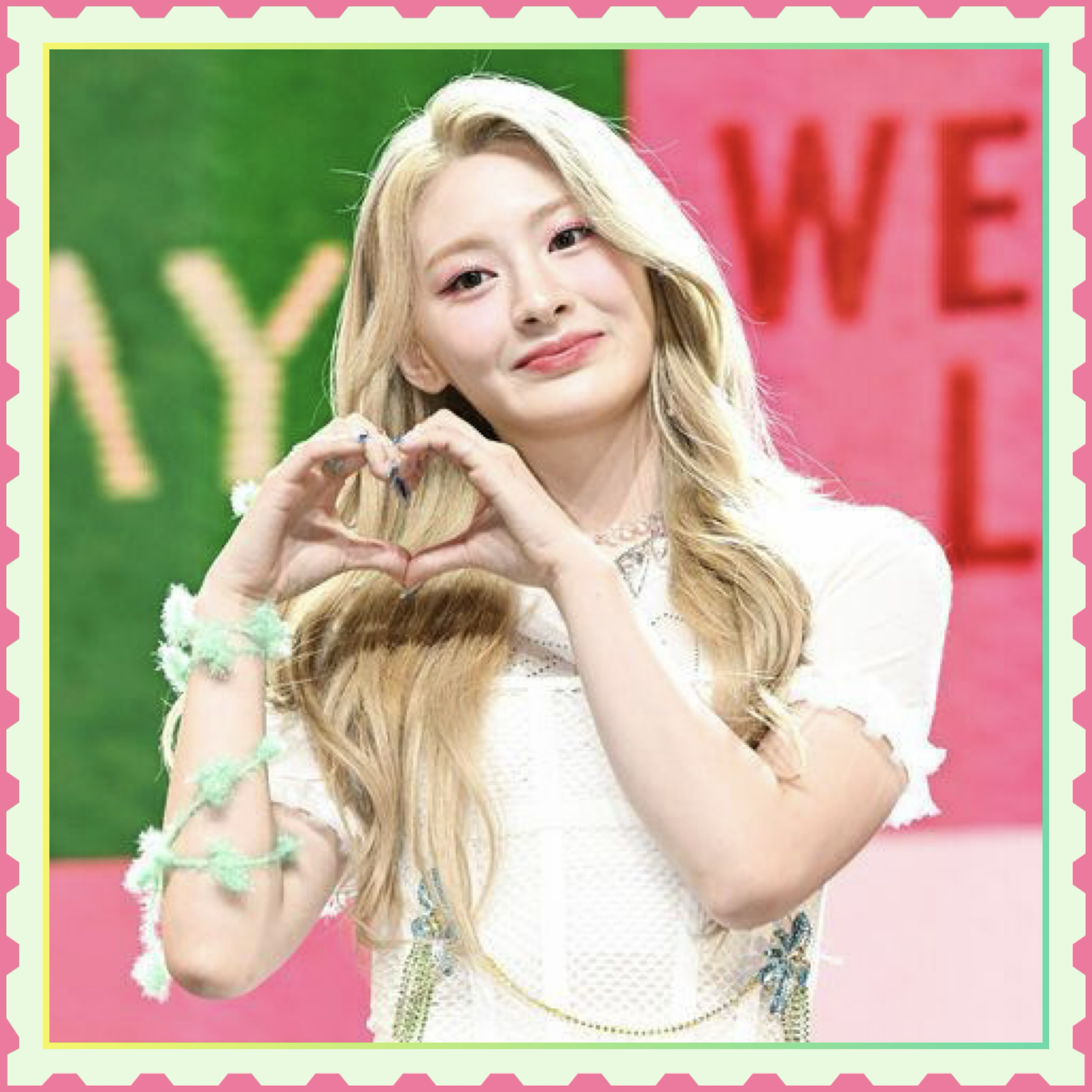 Recent activity shot of Seeun (STAYC)