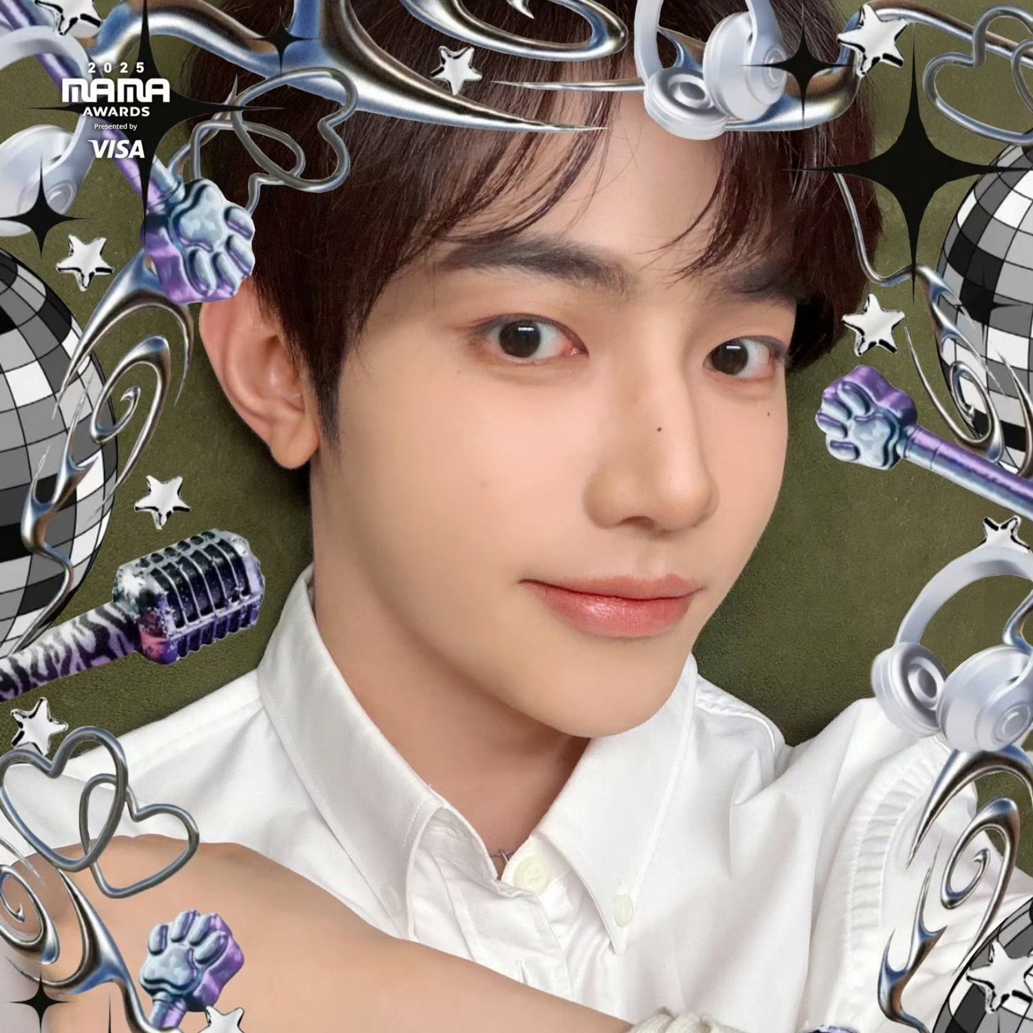 Behind-the-scenes cut of Zhang Hao (ZEROBASEONE)