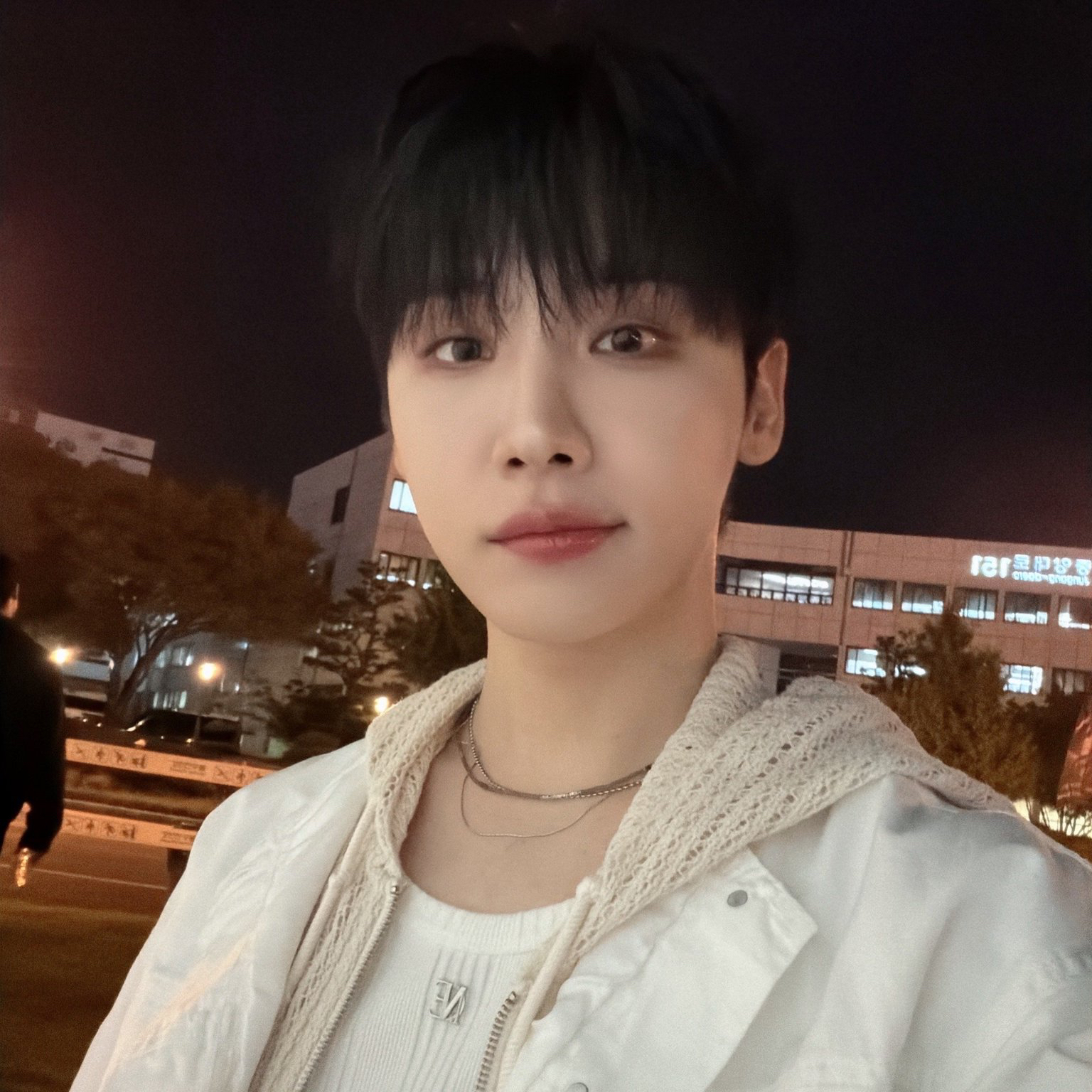 Latest photo of Jeon Woong (AB6IX)