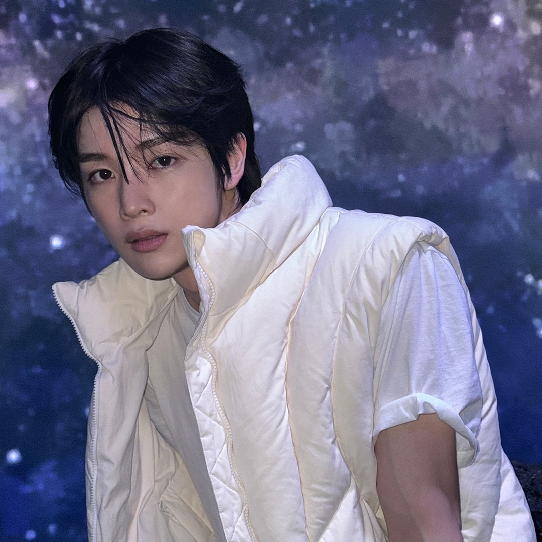 Latest photo of Sungchan (RIIZE)