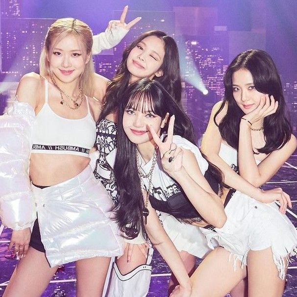 BLACKPINK의 비하인드 컷
