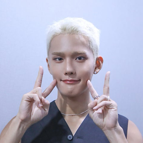 Latest photo of Seunghun (B.D.U)