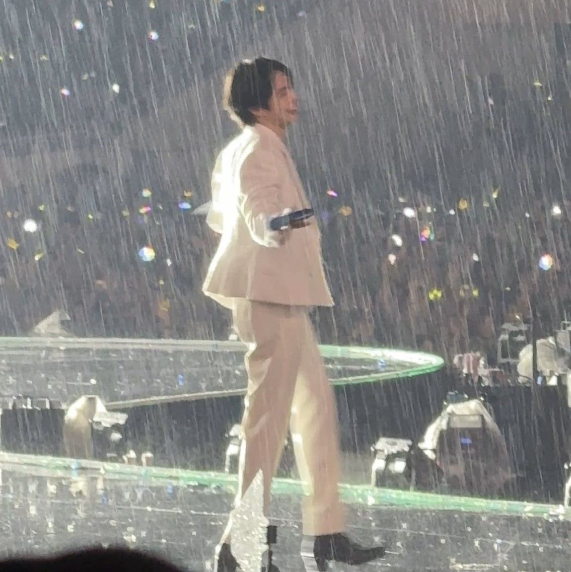 A moment captured by Hanbin (TEMPEST)'s fan