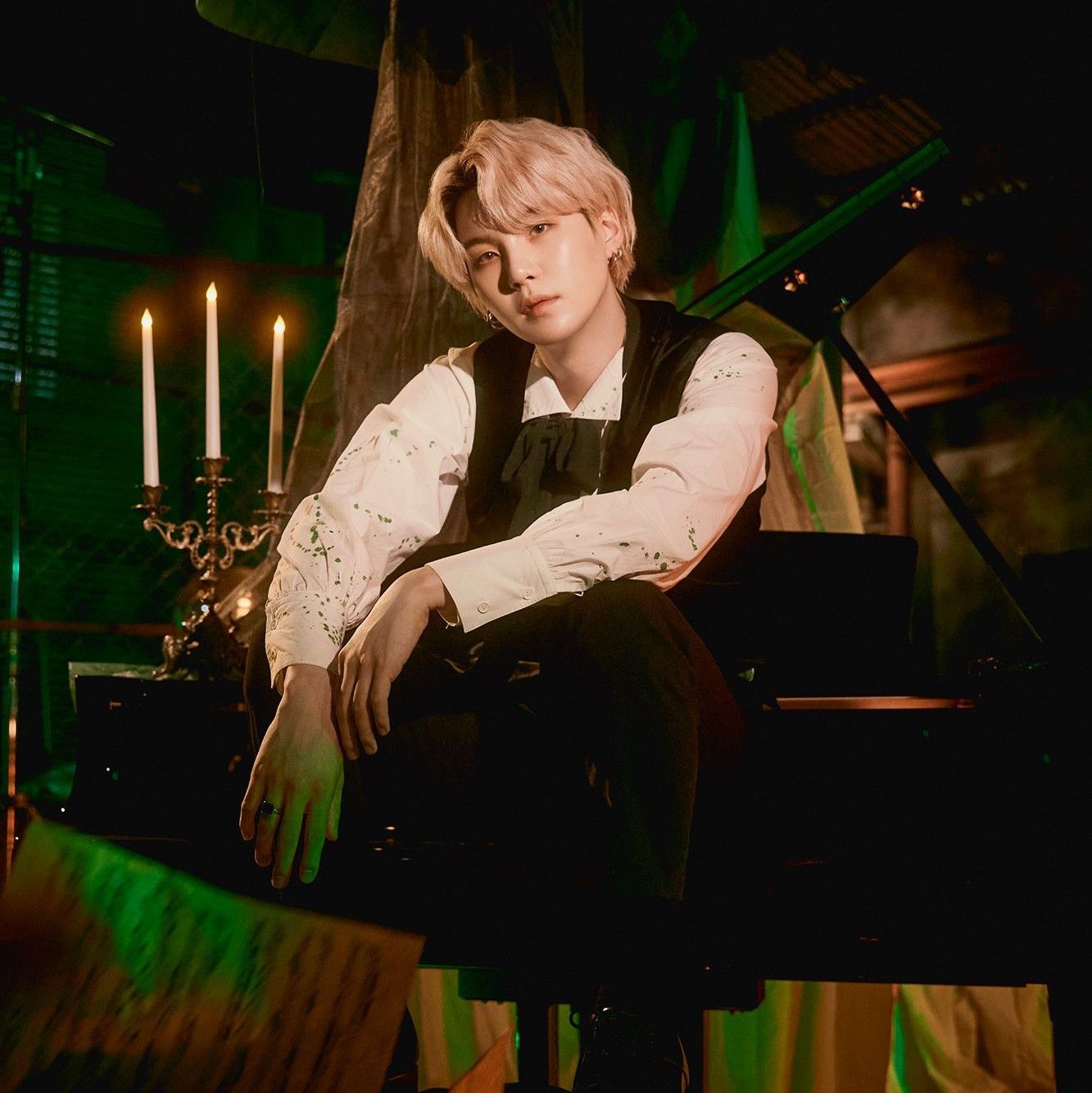 Potret di balik layar SUGA (BTS)