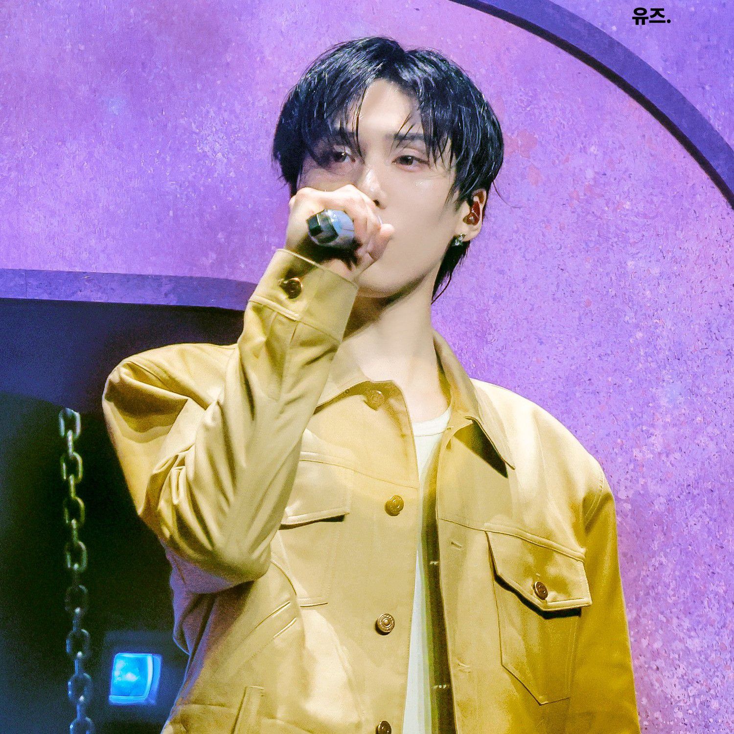 A moment captured by Rocky's fan