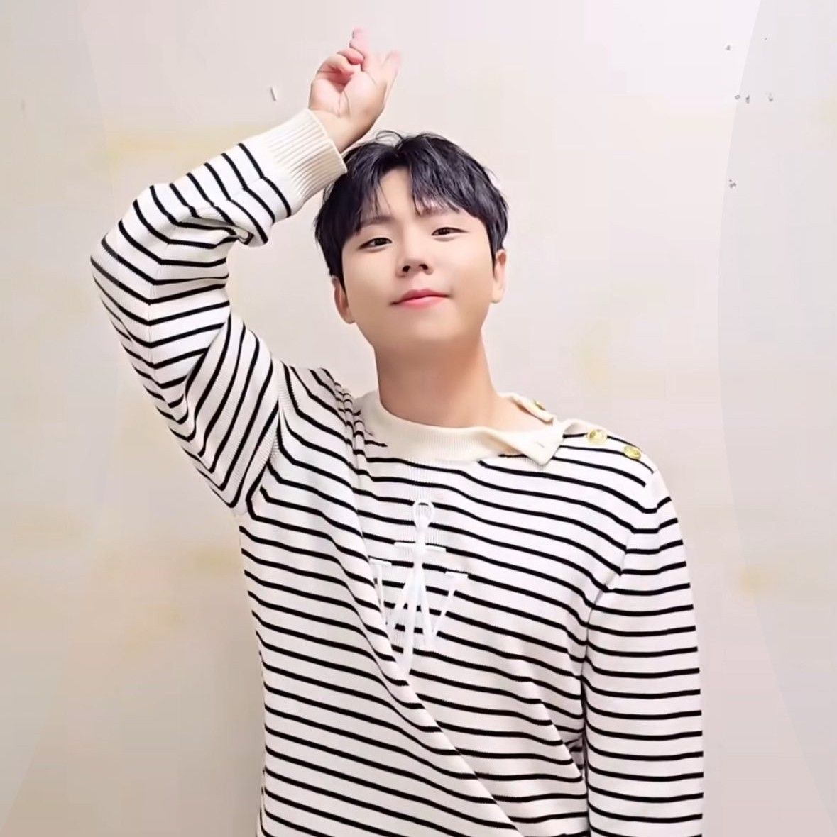 Latest photo of Jung Seunghwan