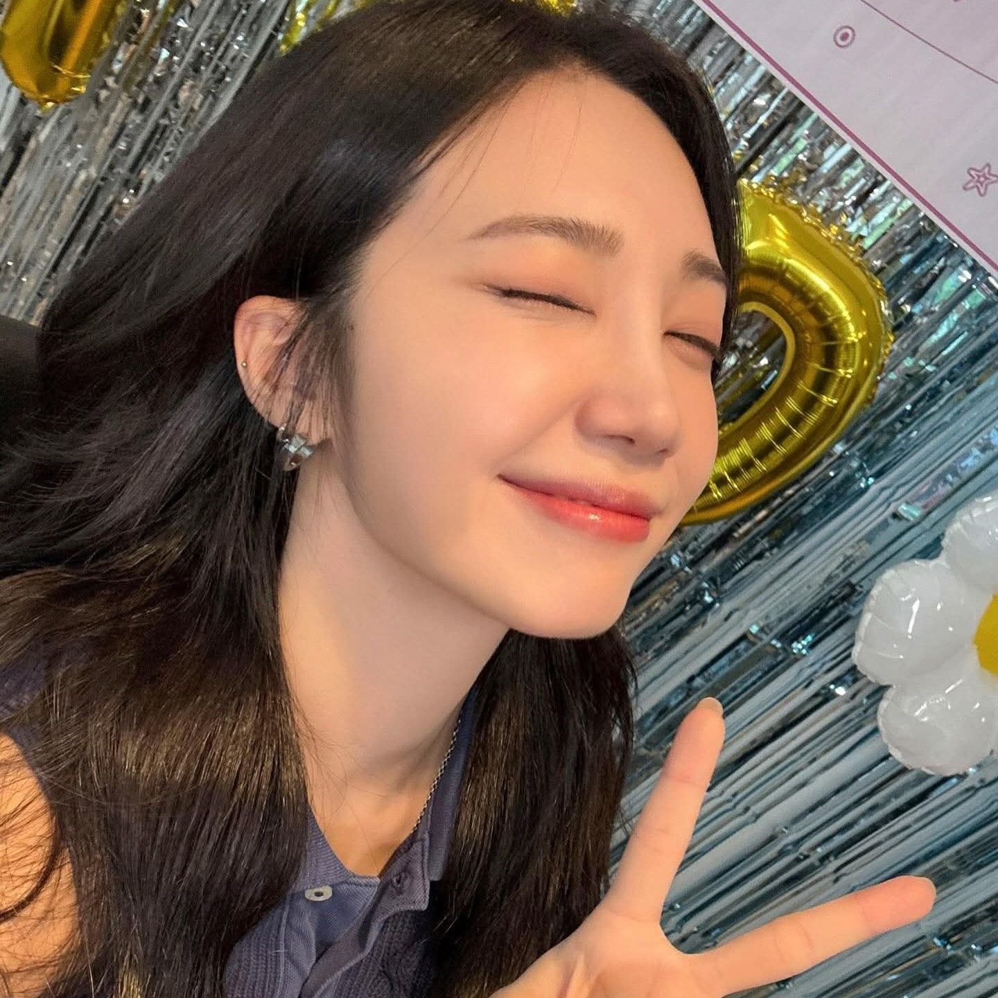 Behind-the-scenes cut of Jeong Eunji (Apink)