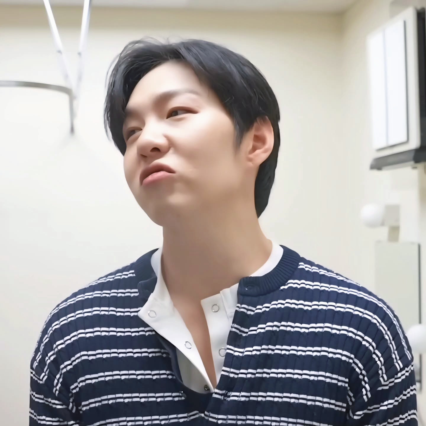 Behind-the-scenes cut of Lee Changsub (BTOB)