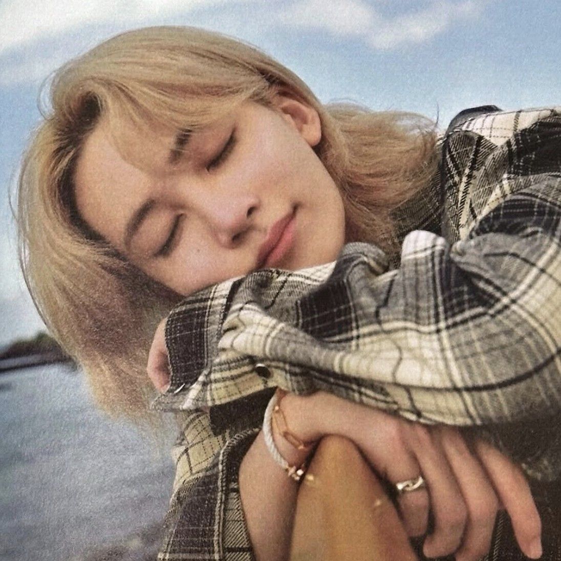 A moment captured by Jeonghan (SEVENTEEN)'s fan