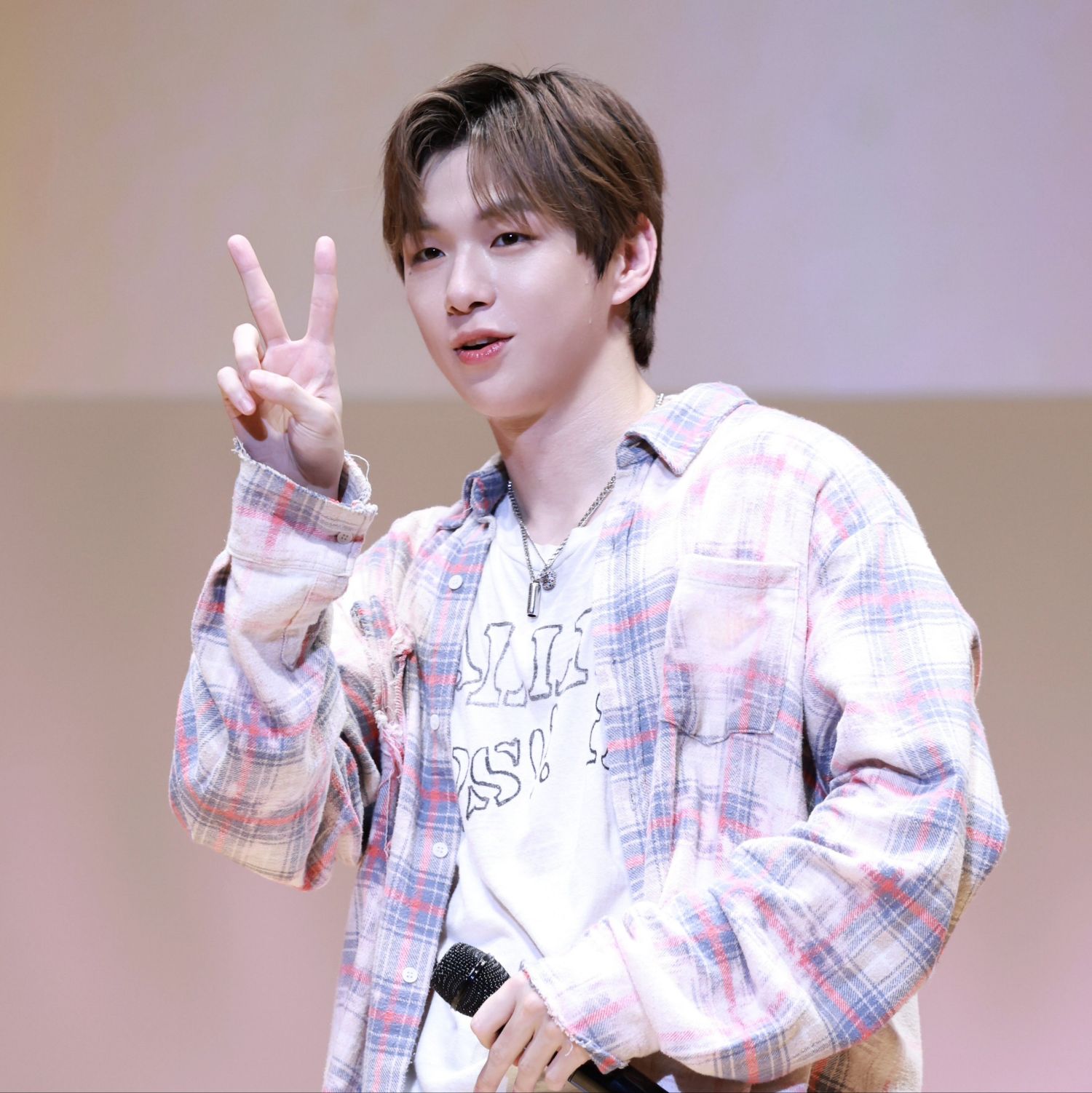 Recent activity shot of Kang Daniel