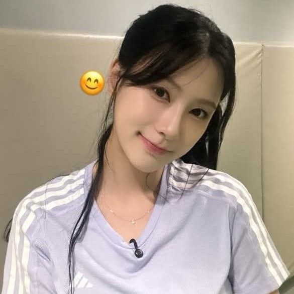 Recent activity shot of Oh Hayoung (Apink)