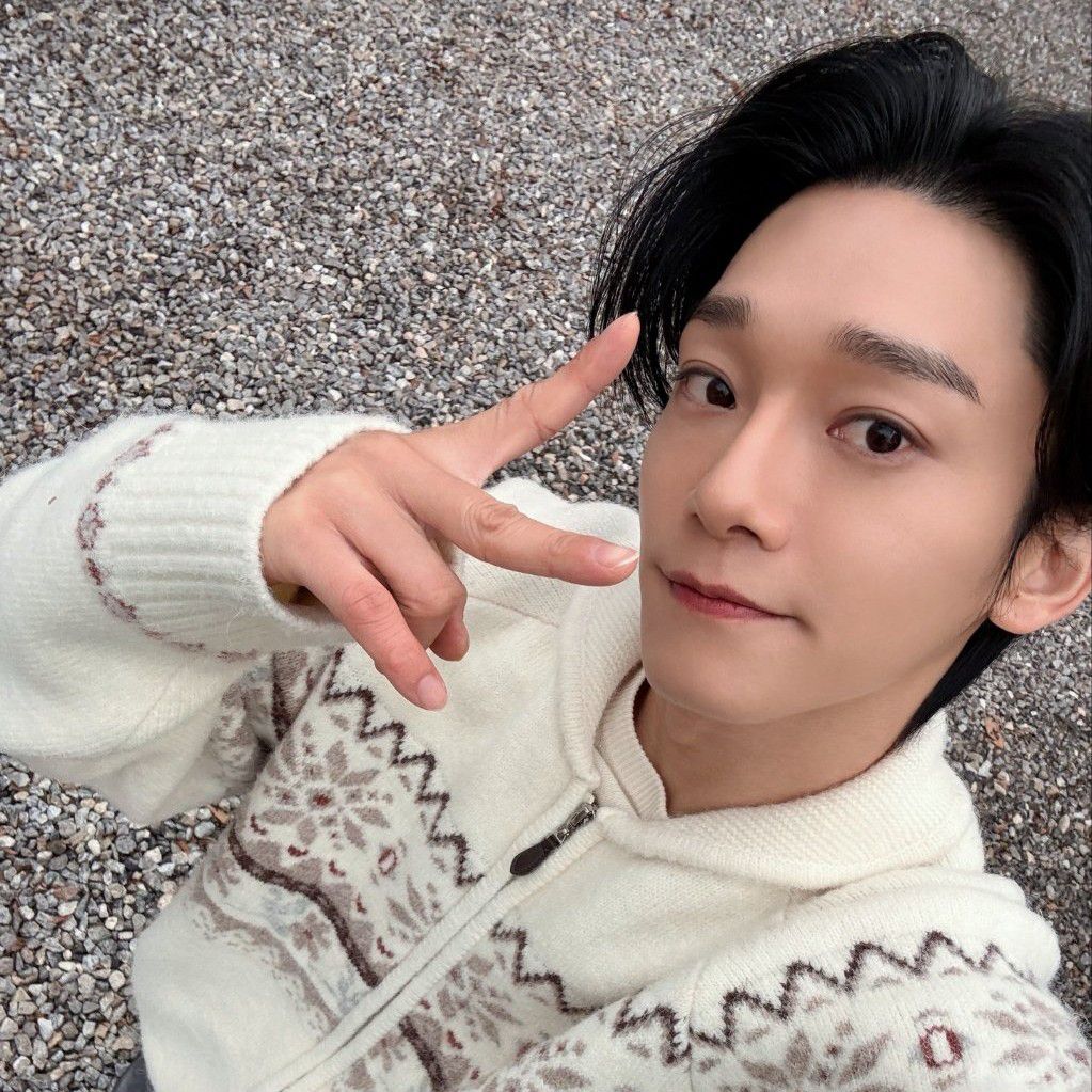 Recent activity shot of Chen (EXO)