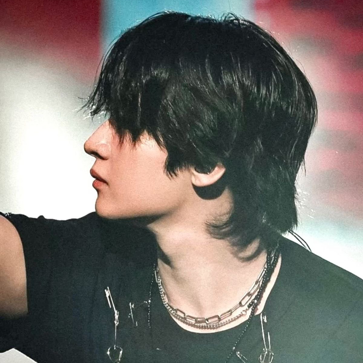 Latest photo of Lee Know (Stray Kids)