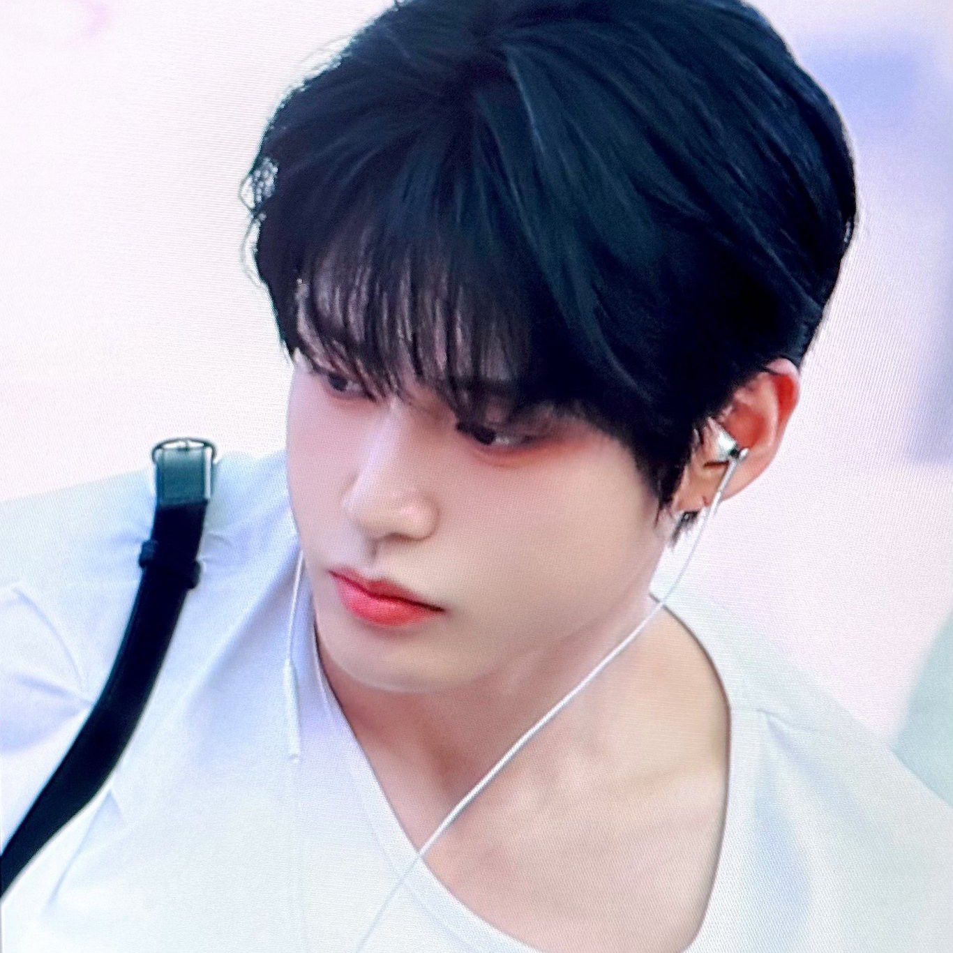 A moment captured by Kim Jiwoong (ZEROBASEONE)'s fan