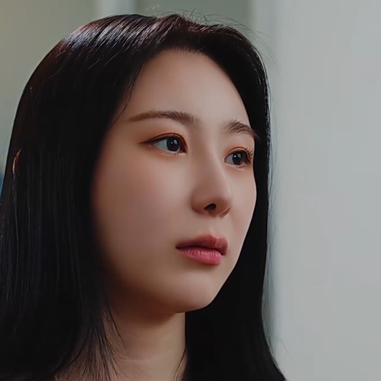 Recent activity shot of Lee Chaeyeon