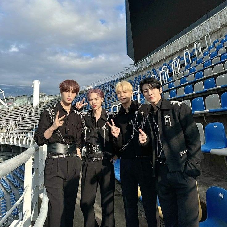 Behind-the-scenes cut of CIX