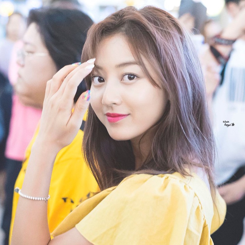 Behind-the-scenes cut of Jihyo (TWICE)