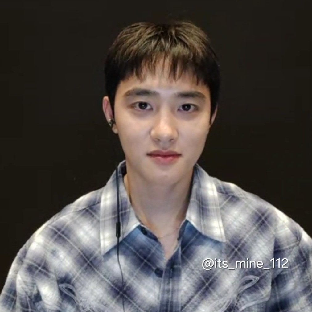 A moment captured by D.O. (EXO)'s fan