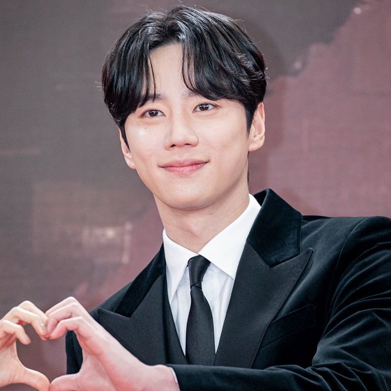 Recent activity shot of Lee Junyoung