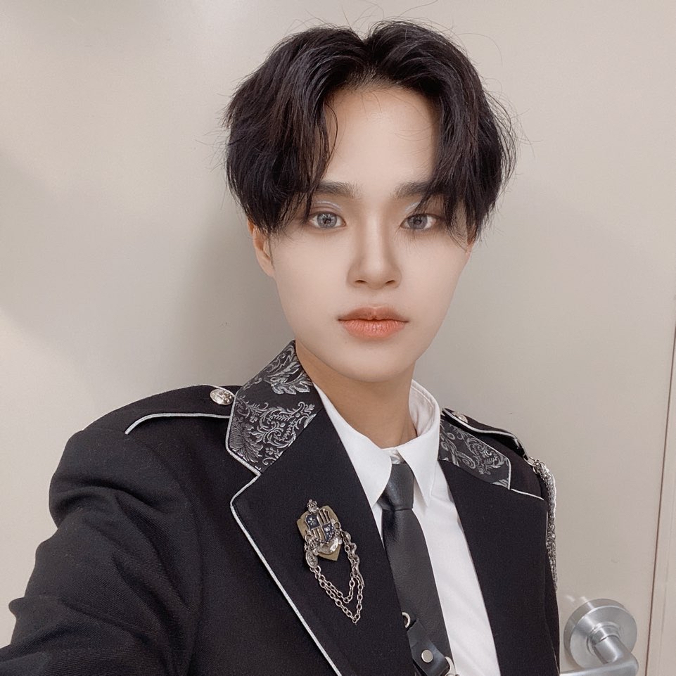 Latest photo of Lee Daehwi (AB6IX)