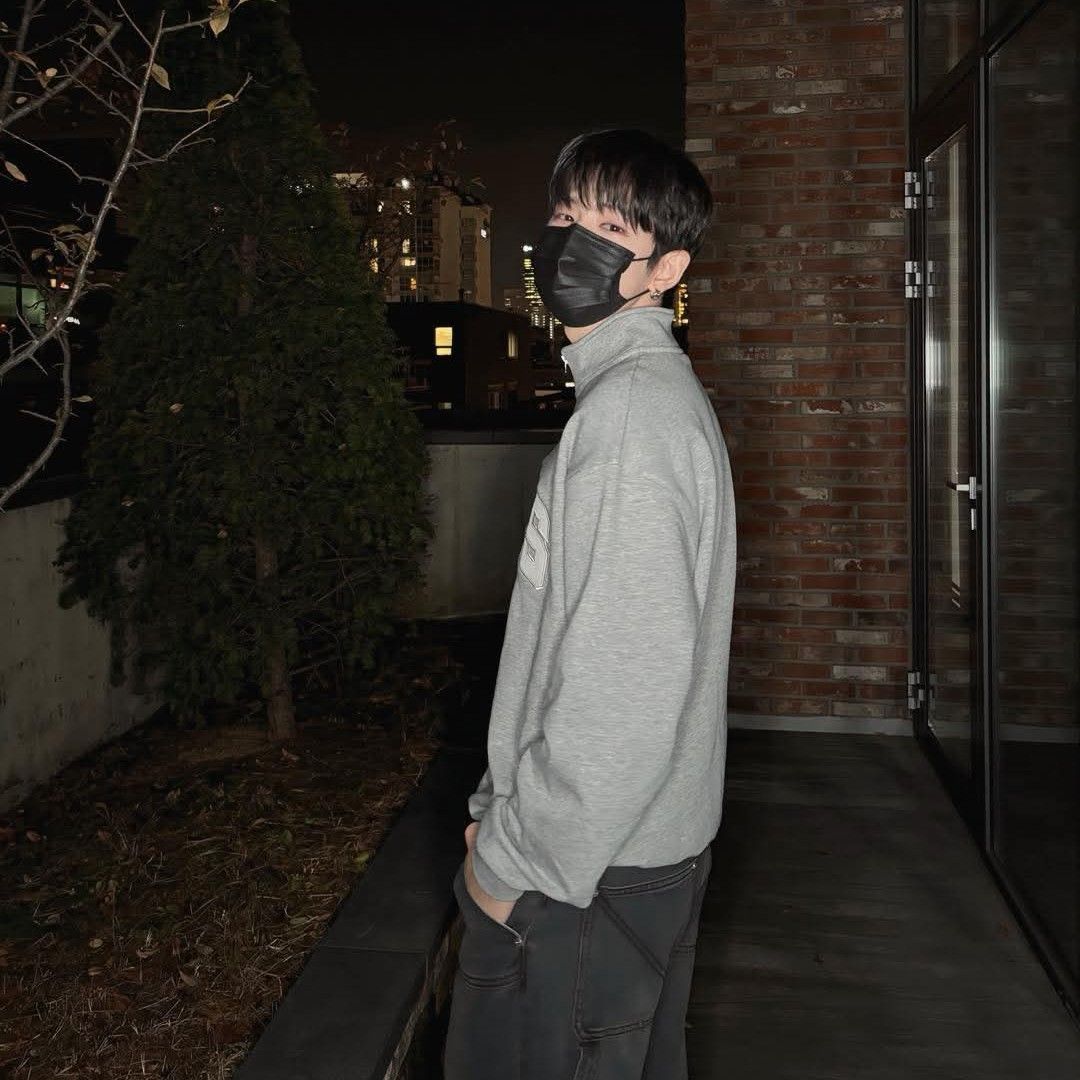 Latest photo of Mun Junghyun (EVNNE)