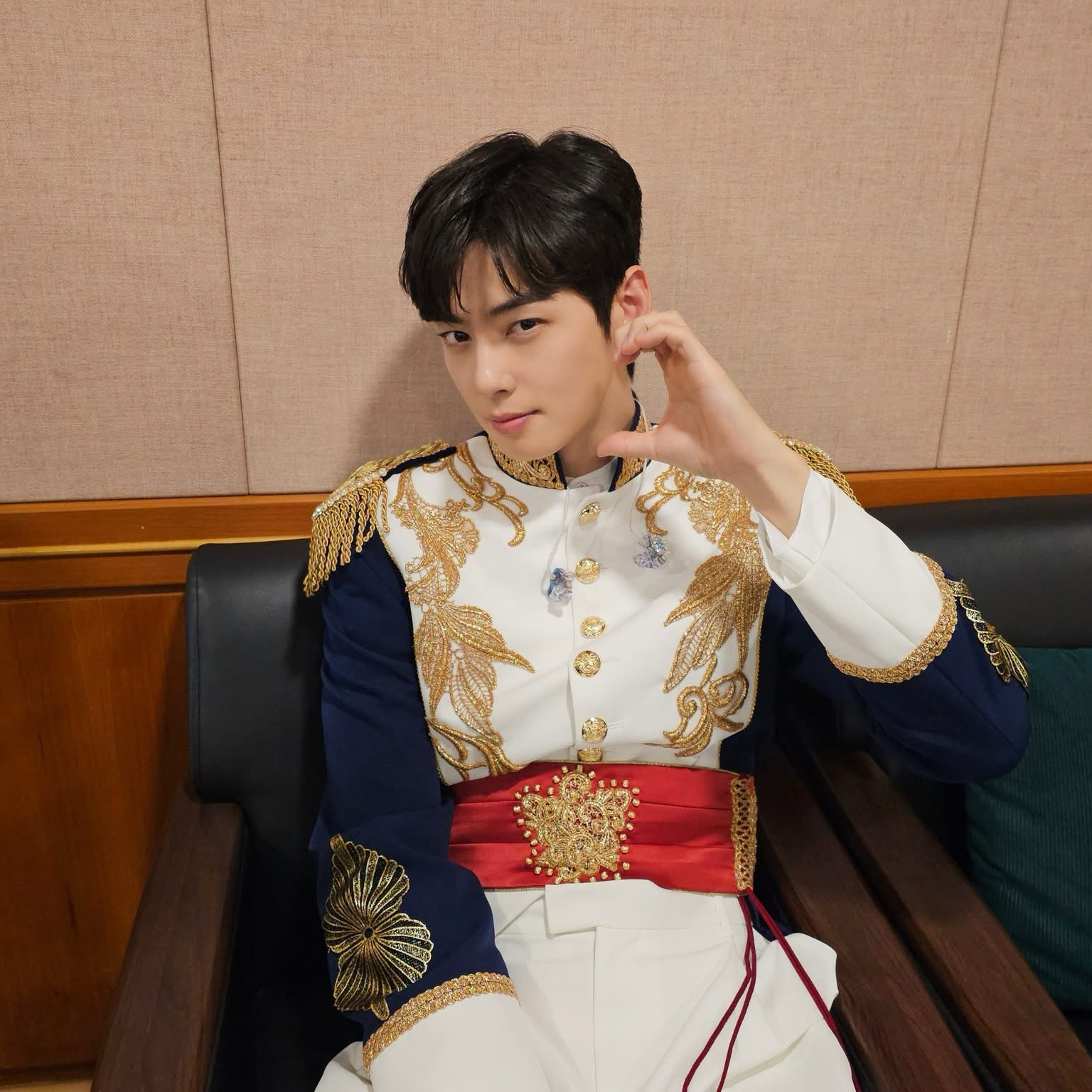 A moment captured by ASTRO's fan