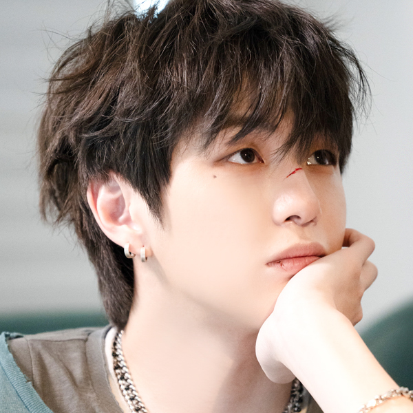 Latest photo of Kang Daniel