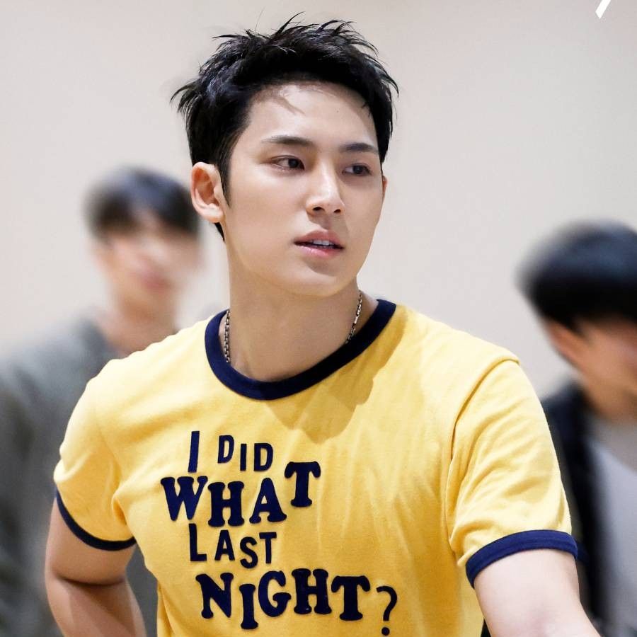 ミンギュ (SEVENTEEN)の最新写真