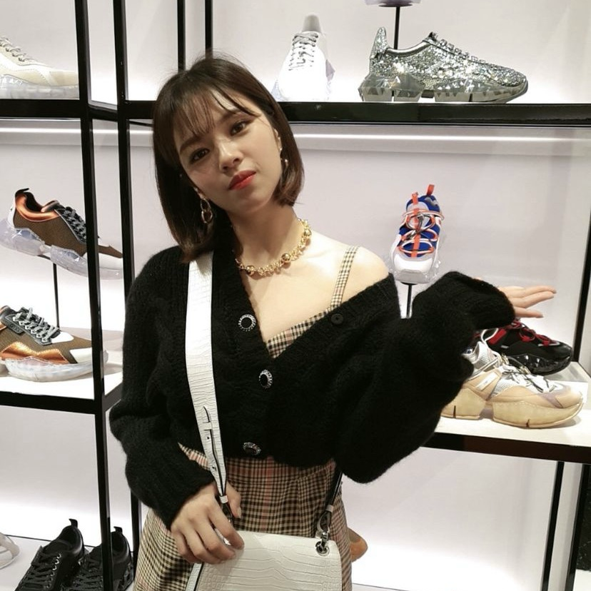 A moment captured by Jeongyeon (TWICE)'s fan