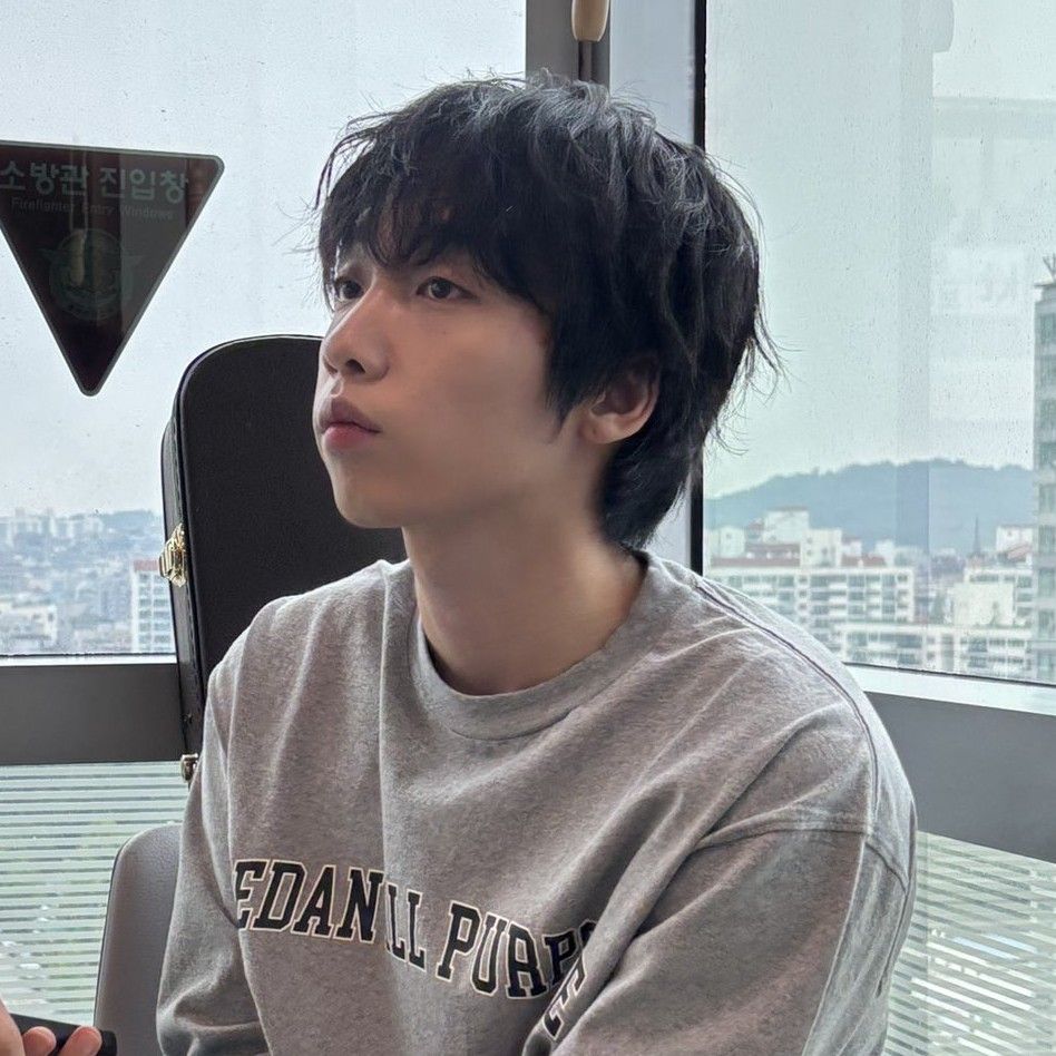 Latest photo of Jeong Sewoon
