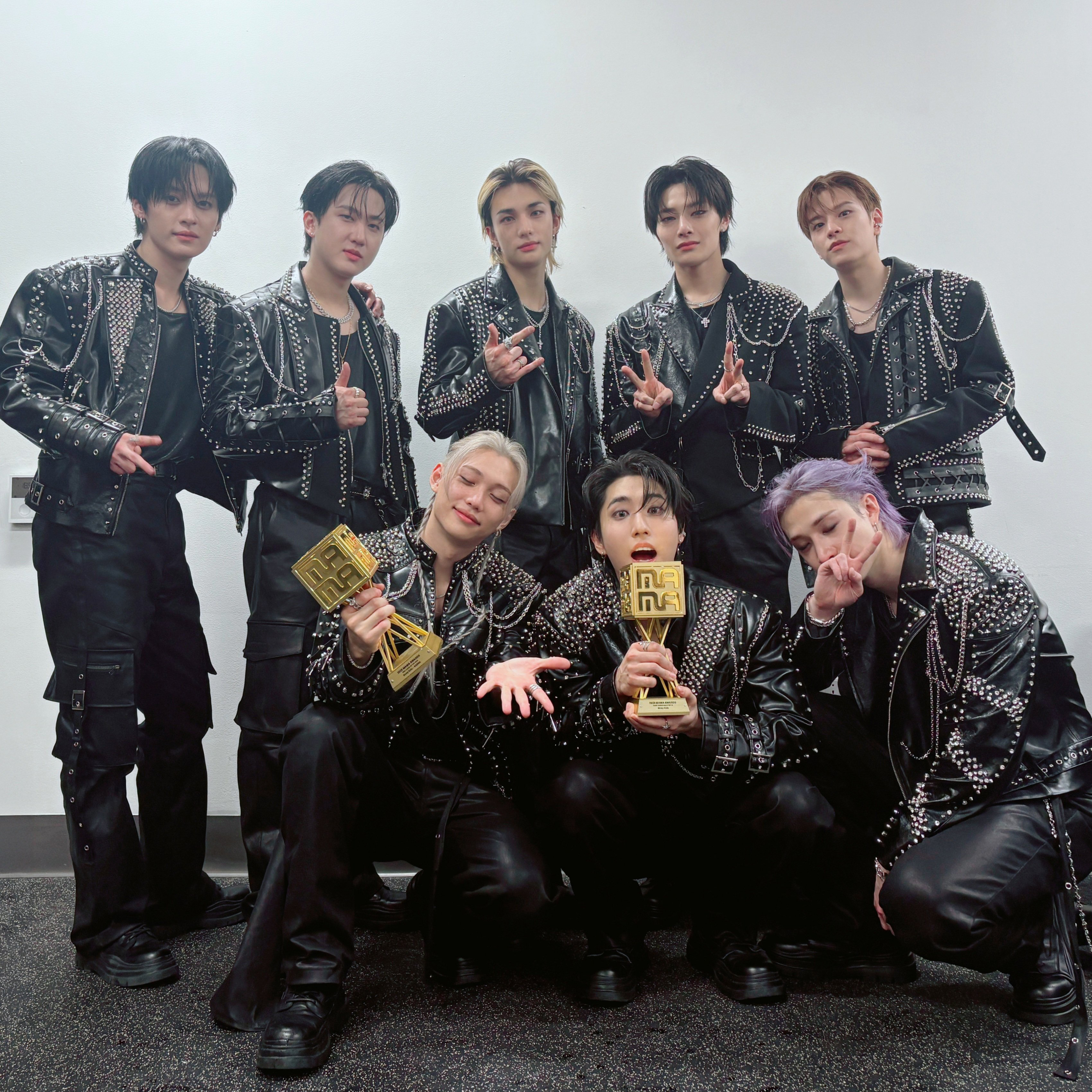 Behind-the-scenes cut of Stray Kids