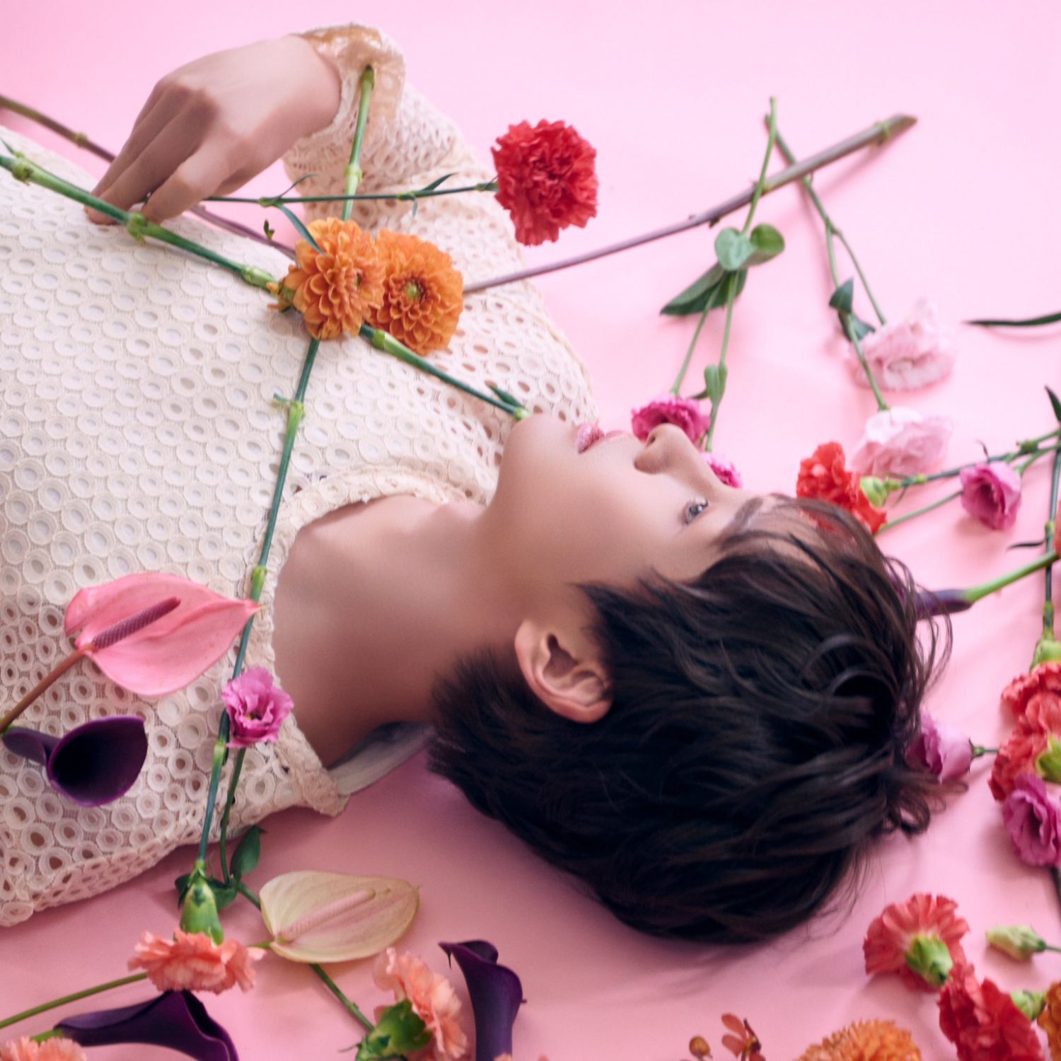 A moment captured by Onew (SHINee)'s fan
