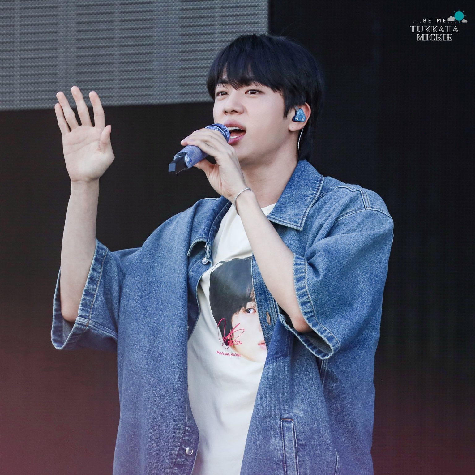 진 (방탄소년단) 최근 활동샷