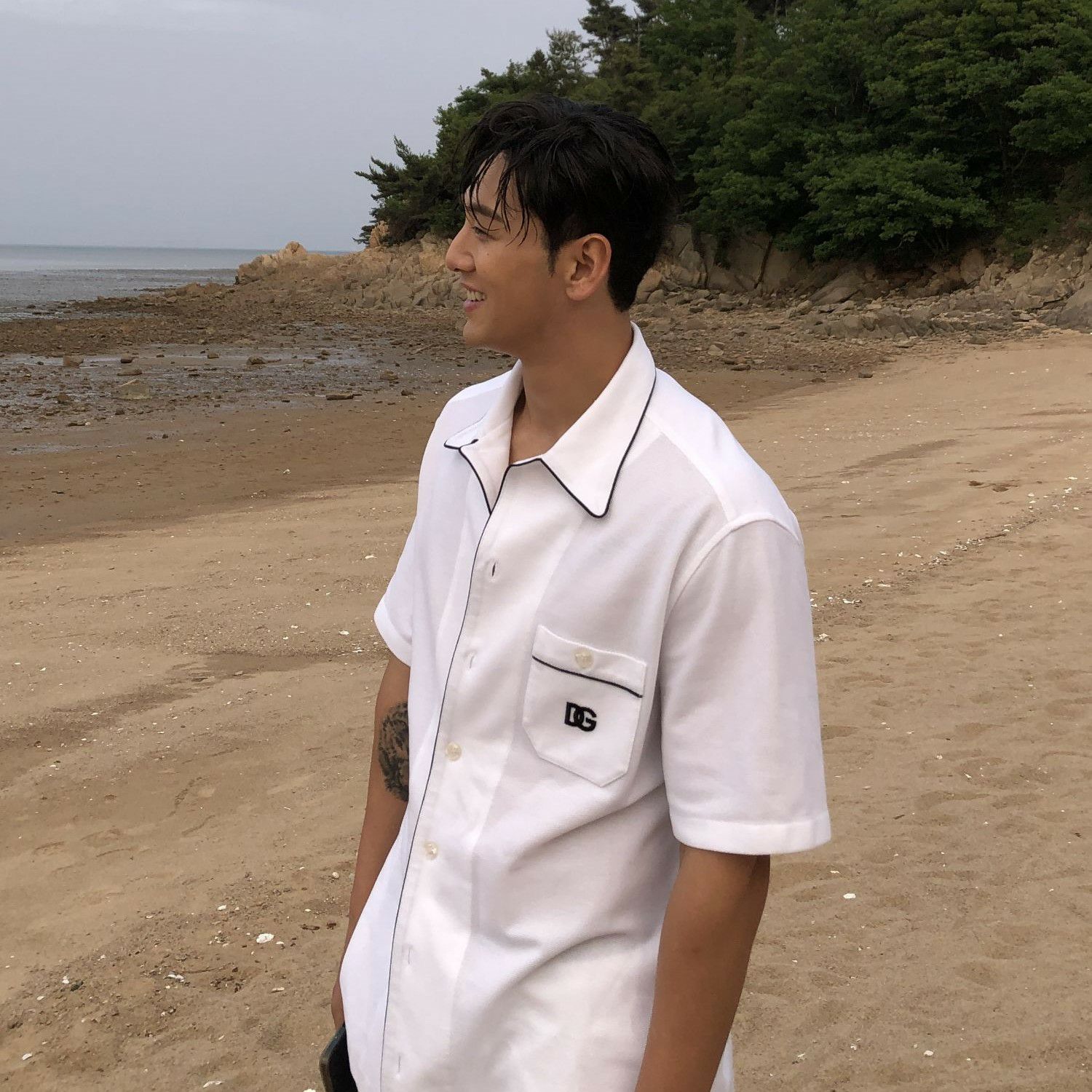 Behind-the-scenes cut of Baekho