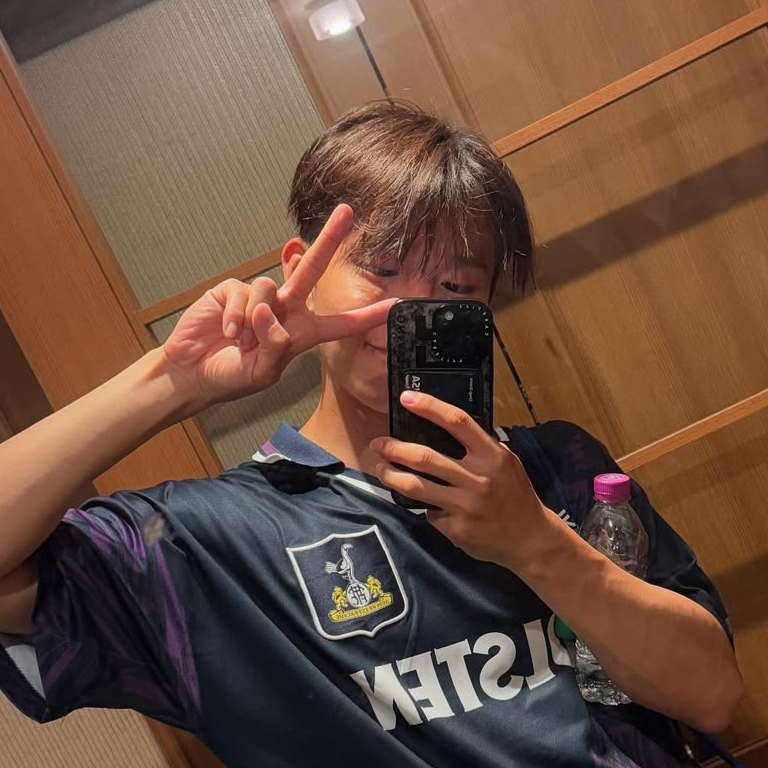 Latest photo of Seunghun (B.D.U)