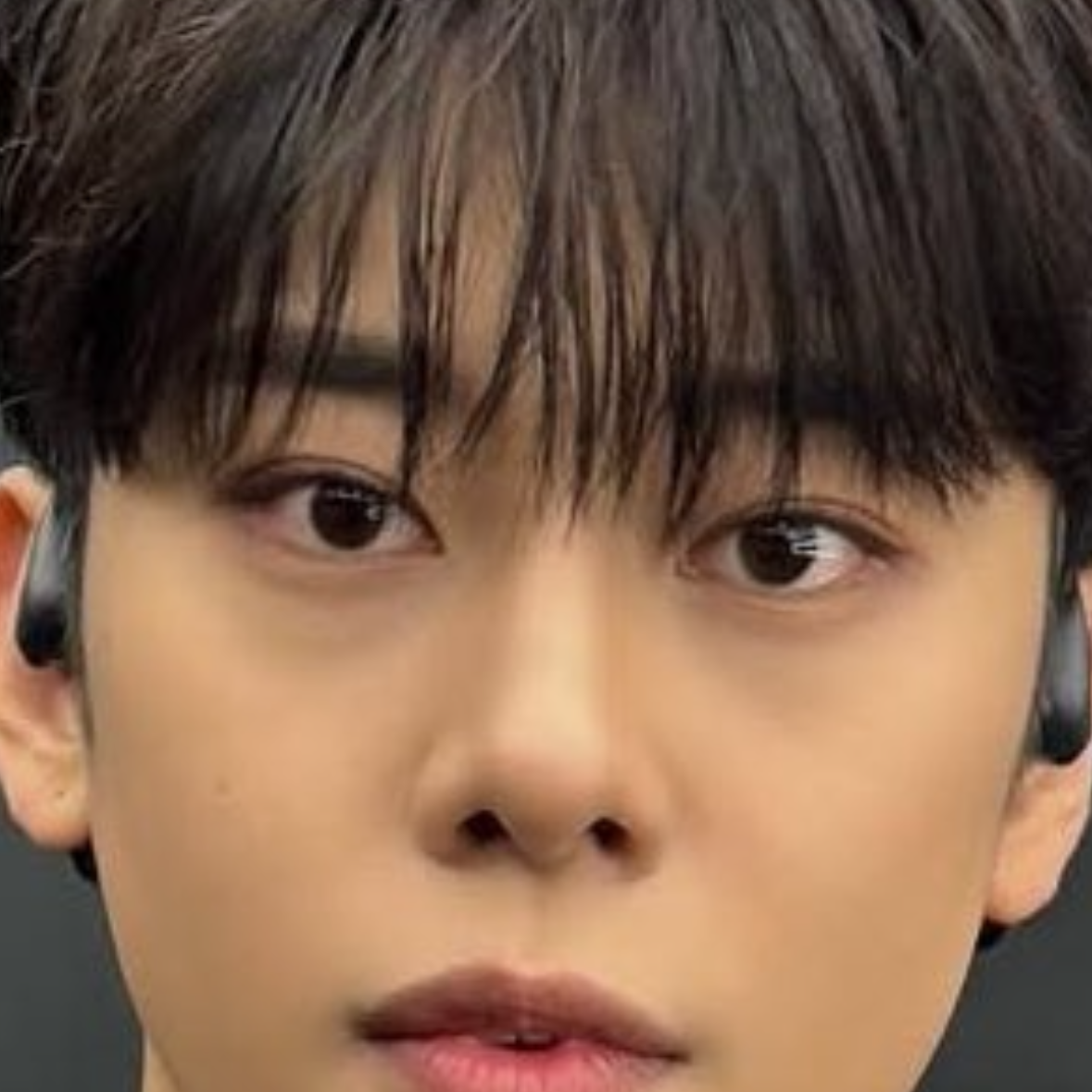 A moment captured by Kim Donghyun (AB6IX)'s fan