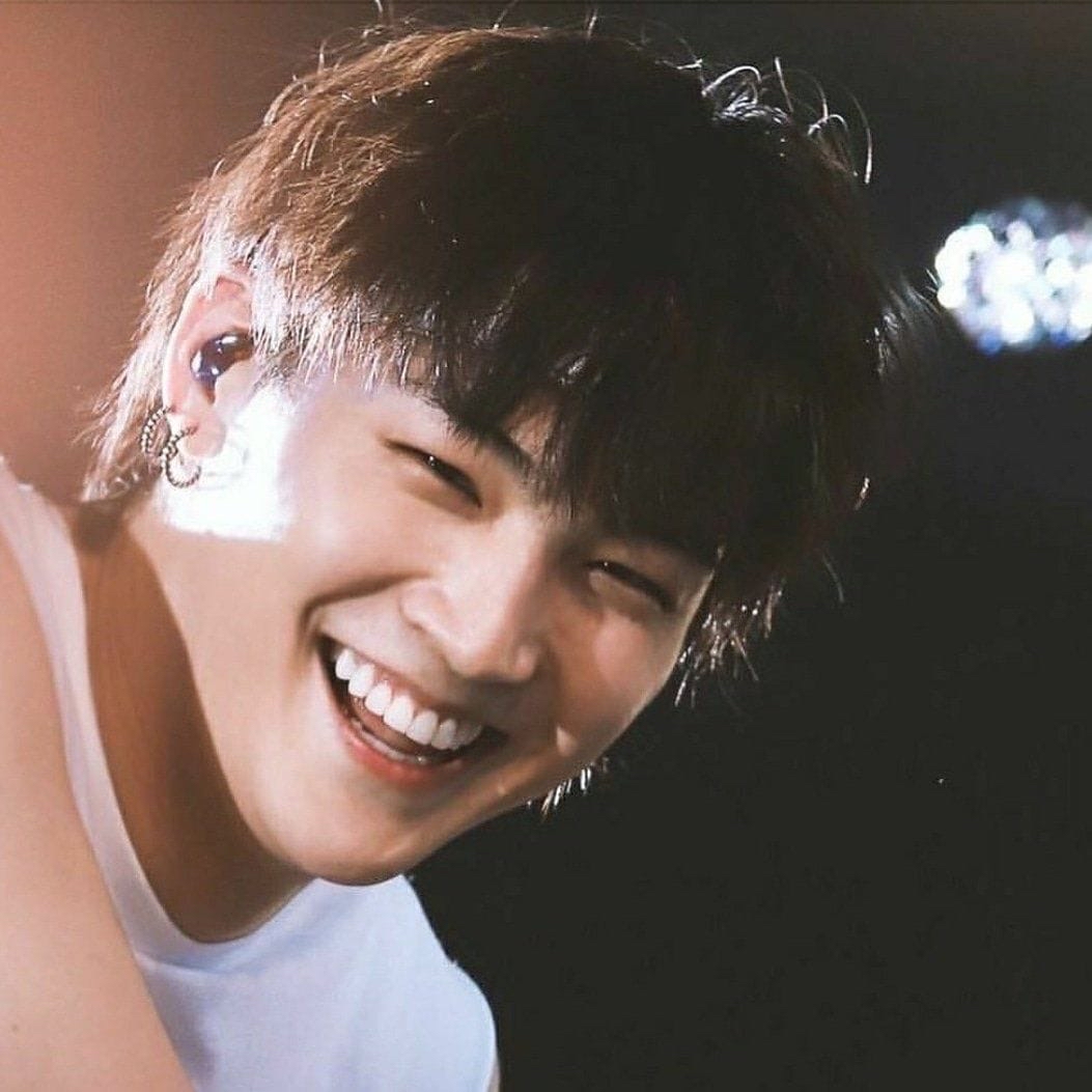 A moment captured by JAY B (GOT7)'s fan