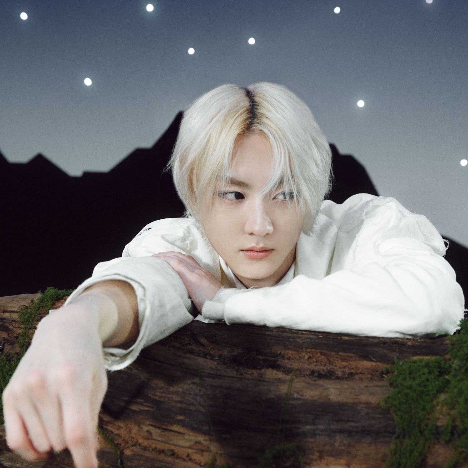 Latest photo of Jungwon (ENHYPEN)