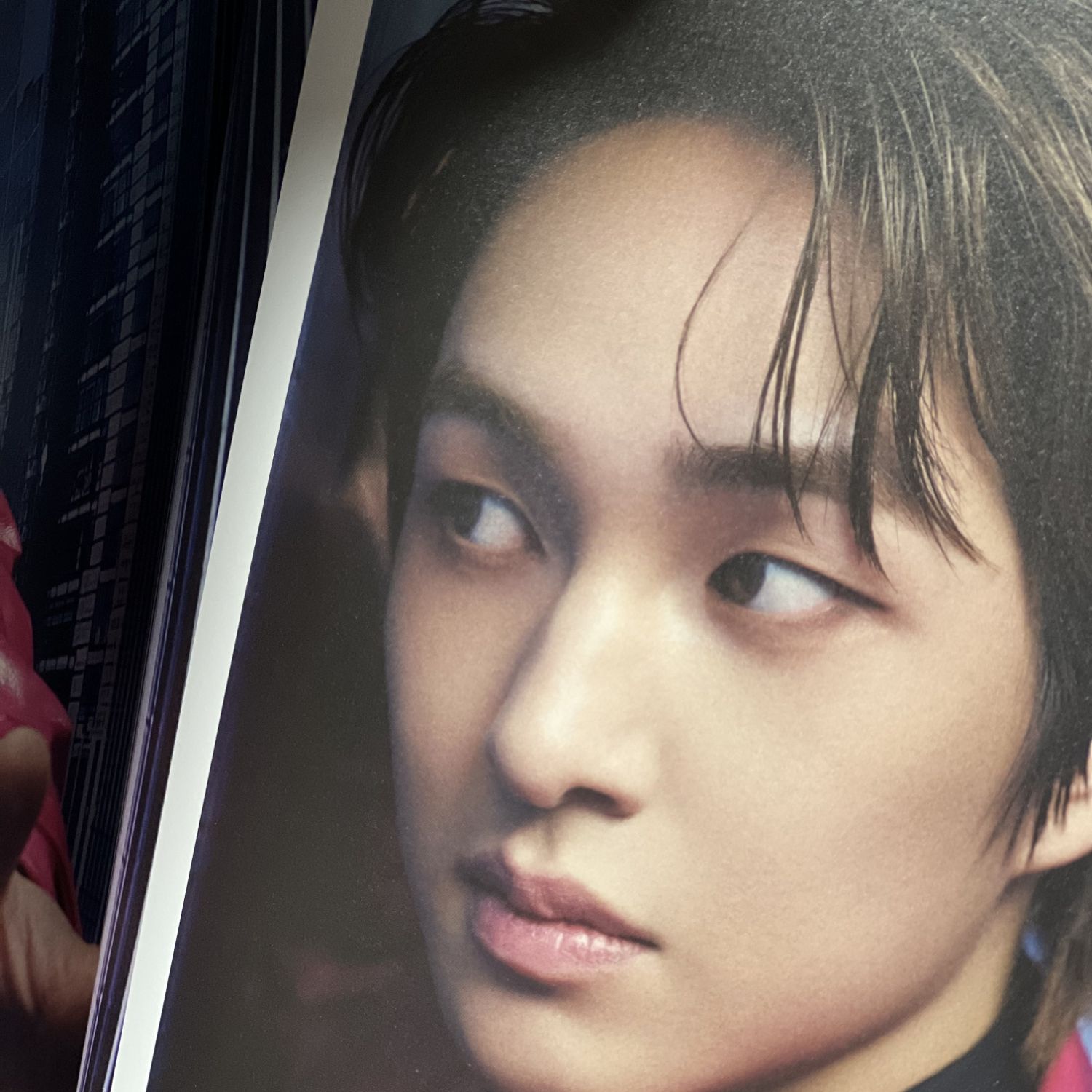 A moment captured by Onew (SHINee)'s fan